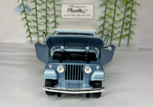 1967 Jeepe Jeepster Commando Station Wagon (1:24)