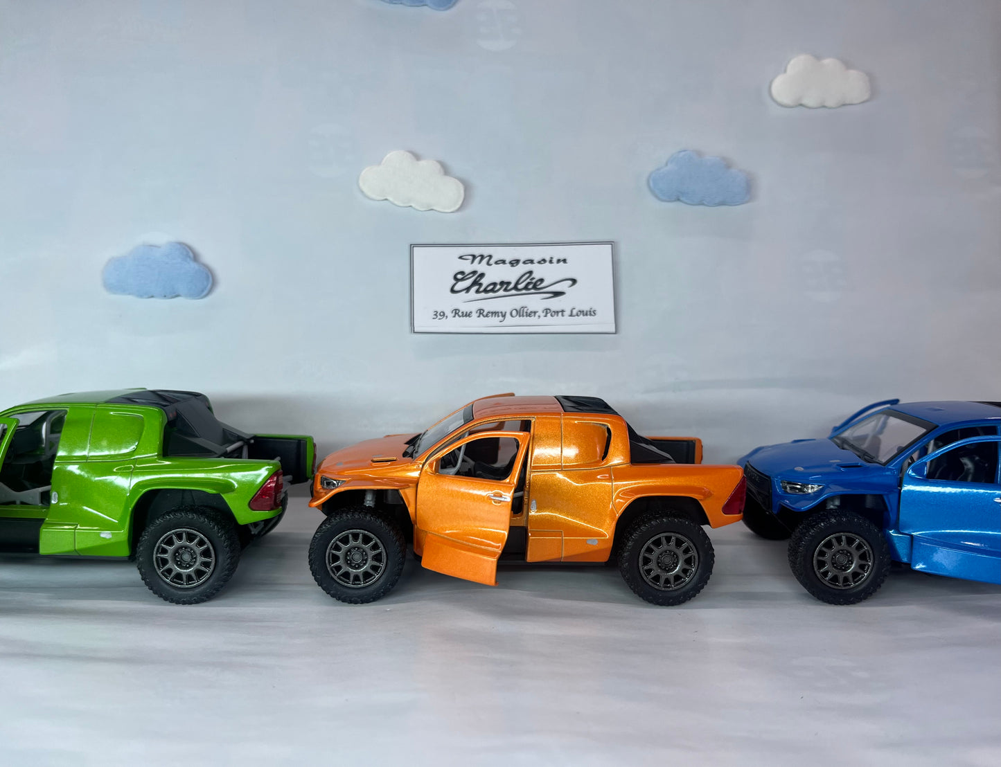 Toyota Hilux (size 1:38)