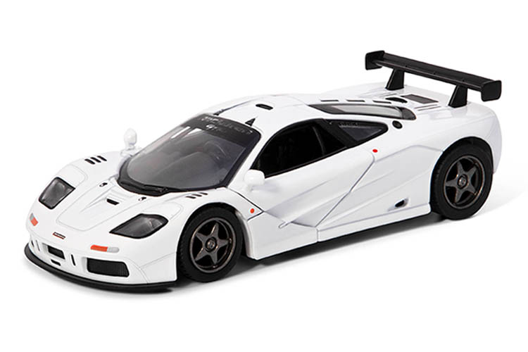 1995 McLaren F1 GTR (1:34)