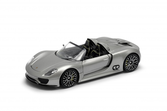 PORSCHE 918 SPYDER (CONCEPT)